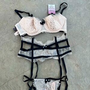 VICTORIA’S SECRET | NWT 34D/XS/M 2014 Fashion Show 3 Piece Set RARE
